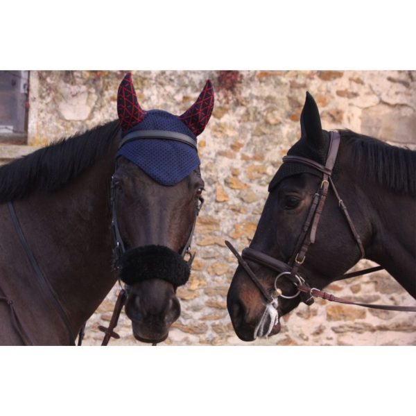 Bonnet infi knit bleu marine All over Rouge Tacante Sellerie En Cadence Montfort l'Amaury cheval