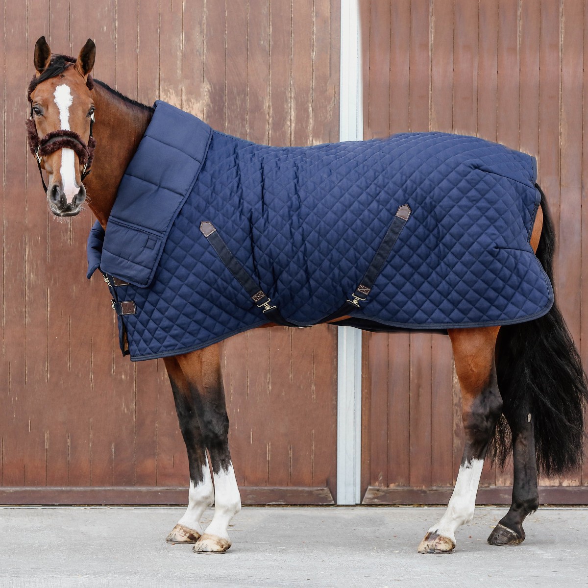 couverture duvet 300g bleu marine sellerie en cadence Montfort l'Amaury Kentucky Horsewear cheval hiver